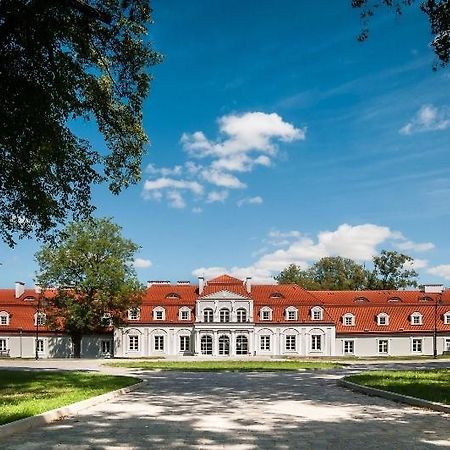 Palac Domaniowski Wieniawa Buitenkant foto
