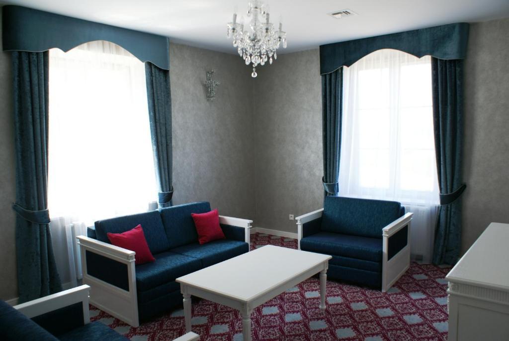Palac Domaniowski Wieniawa Kamer foto