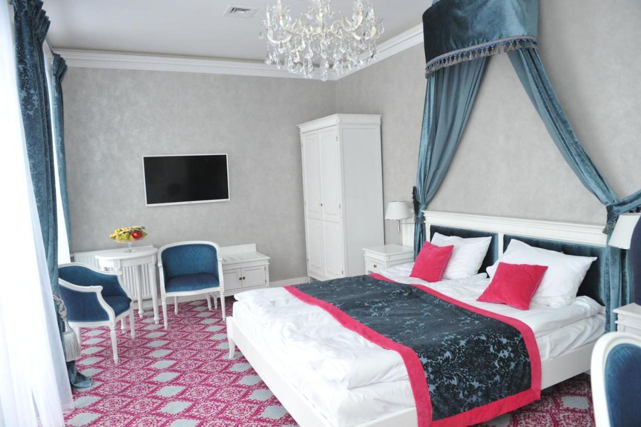 Palac Domaniowski Wieniawa Kamer foto